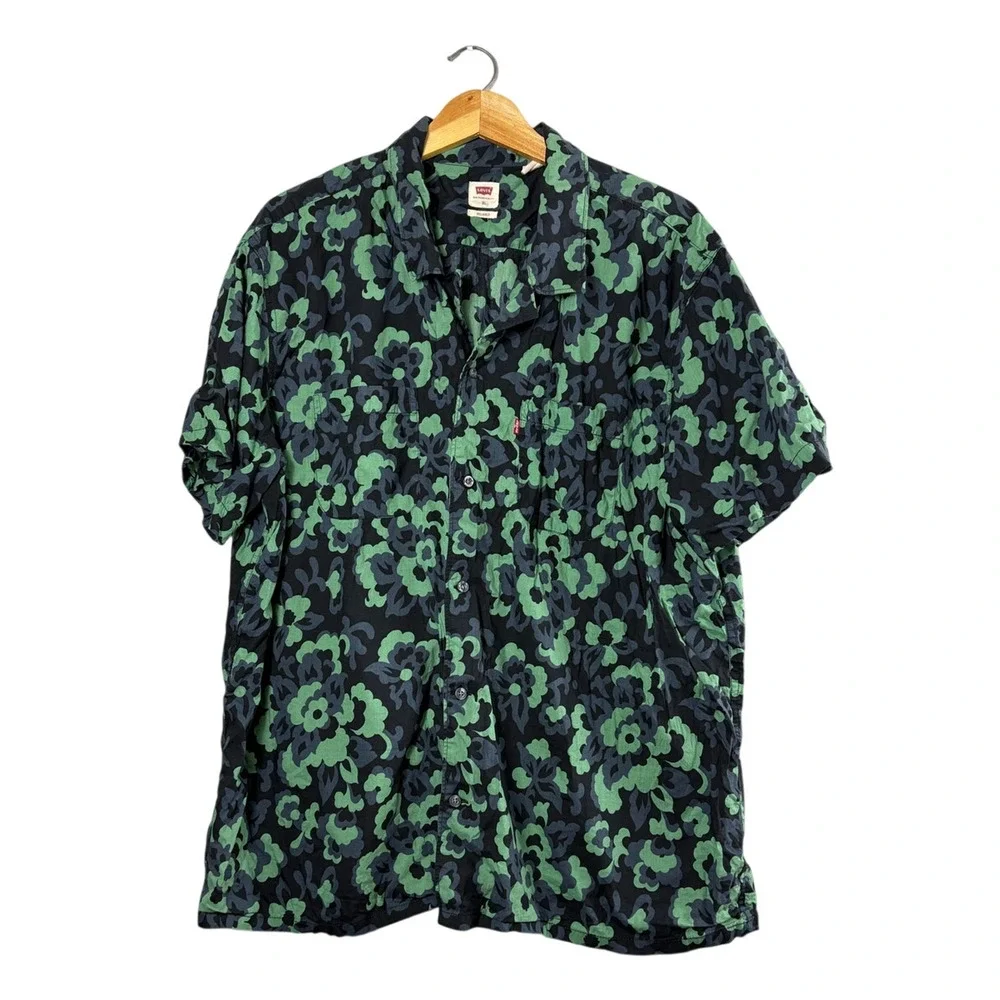 Men's Camouflage Levi's Button Up Shirt L